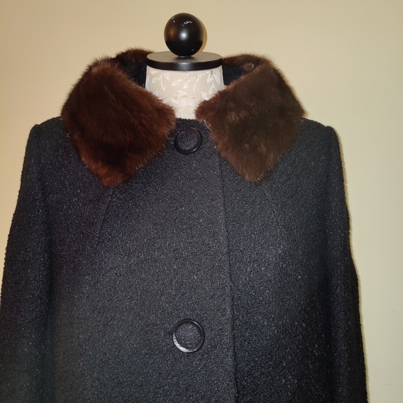 Vintage 60's Betty Rose Fur Collar Black Wool Boucle Coat - Picture 12 of 12